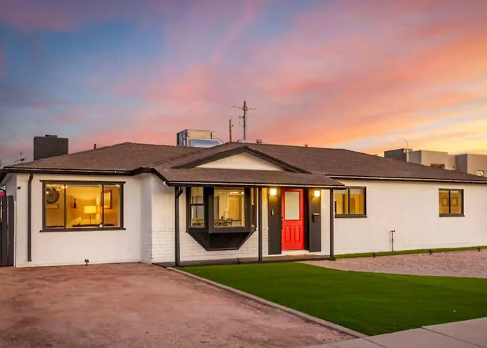 Desert Retreat W/ Pool Near Dtwn & Asu Holiday home Tempe