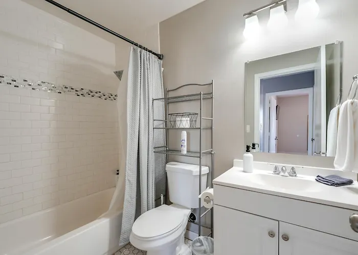 Desert Retreat W/ Pool Near Dtwn & Asu Tempe