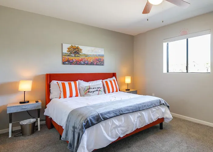 Desert Retreat W/ Pool Near Dtwn & Asu Holiday home *