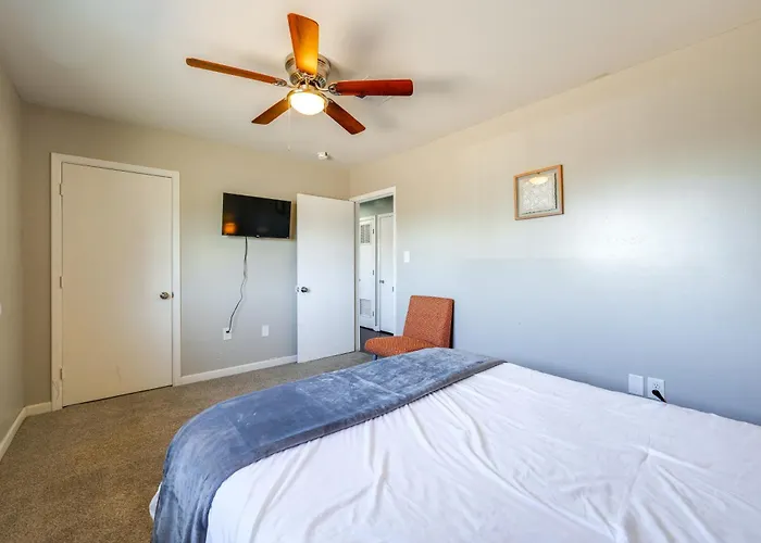 Holiday home Desert Retreat W/ Pool Near Dtwn & Asu *