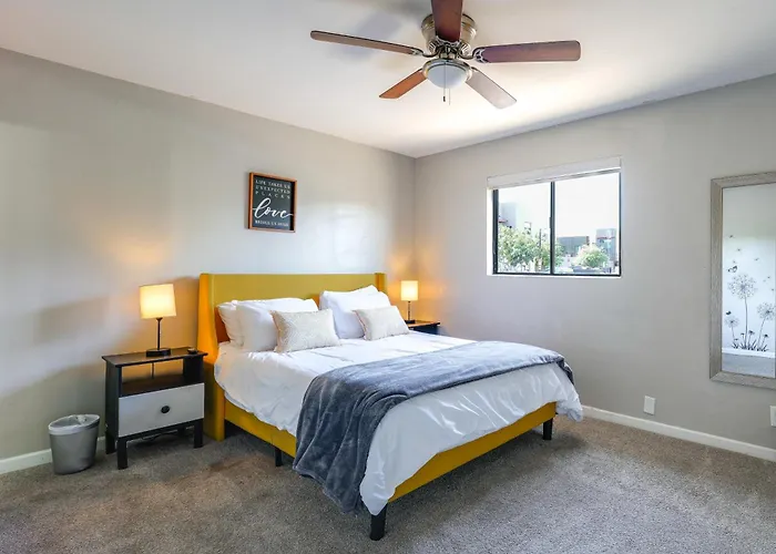 Desert Retreat W/ Pool Near Dtwn & Asu