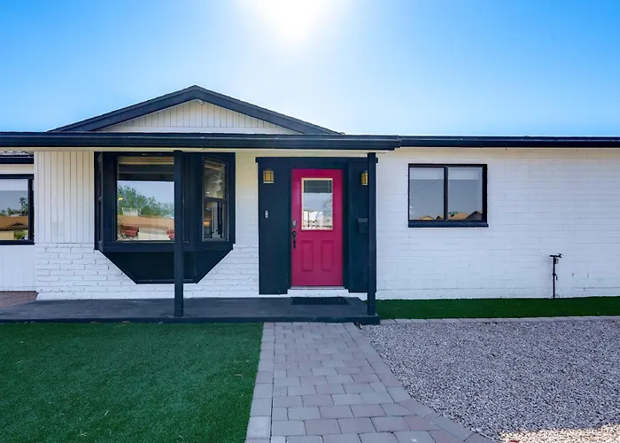 Desert Retreat W/ Pool Near Dtwn & Asu * Tempe